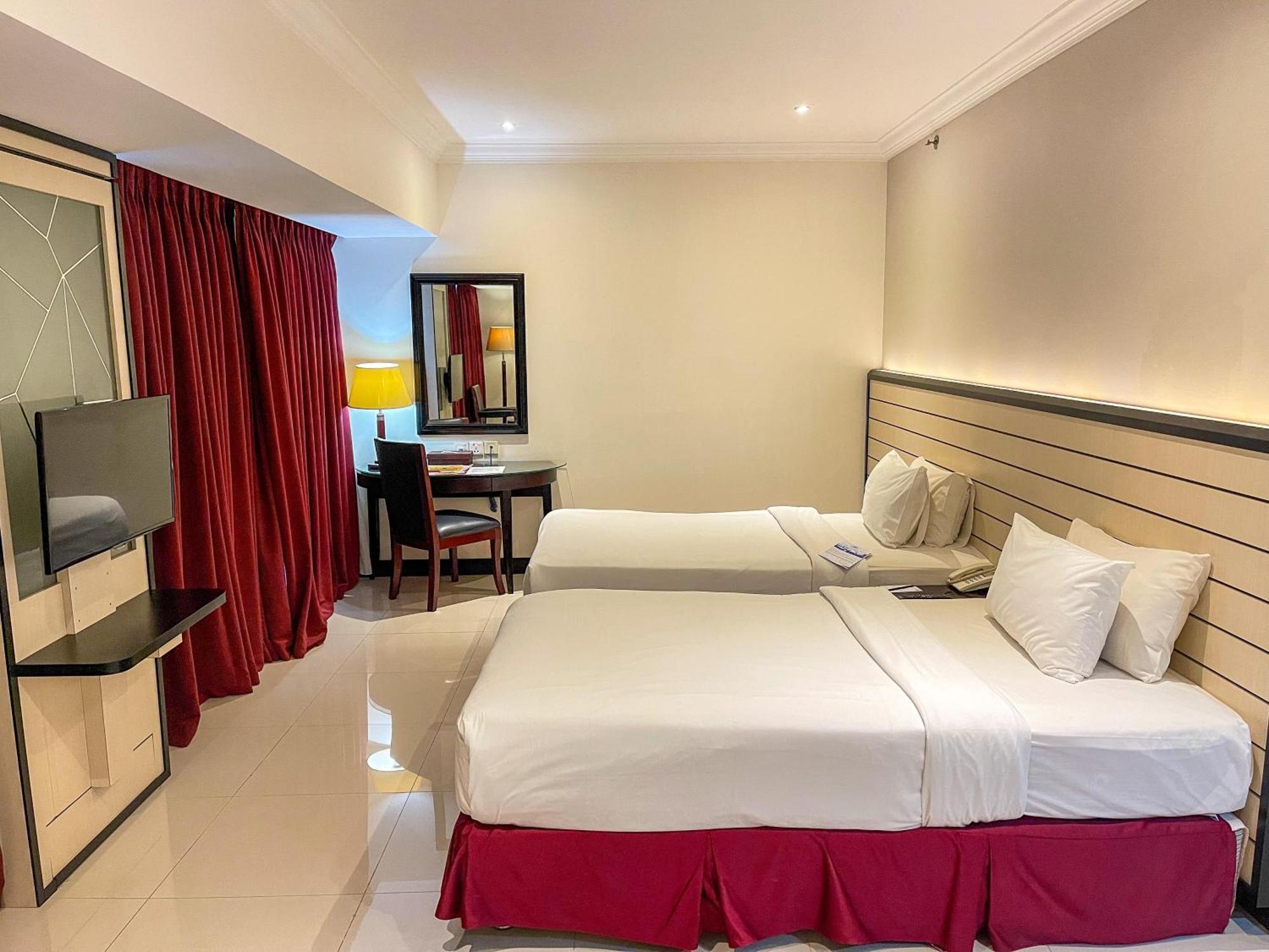 Pacific Palace Hotel Нагоя Стая снимка